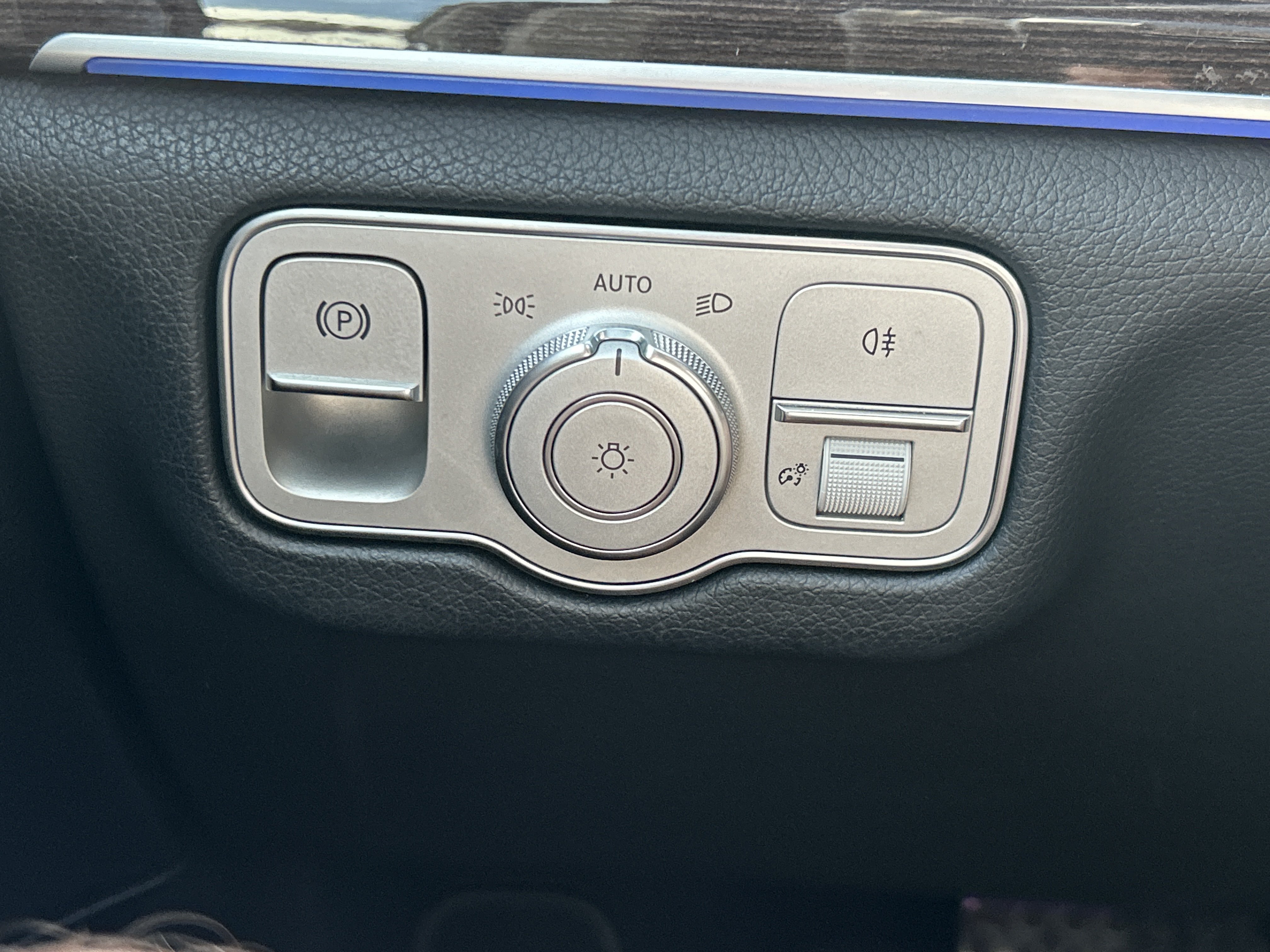 Certified Used 2024 Twilight Blue Metallic Mercedes-Benz GLS 450 4MATIC® SUV image 25