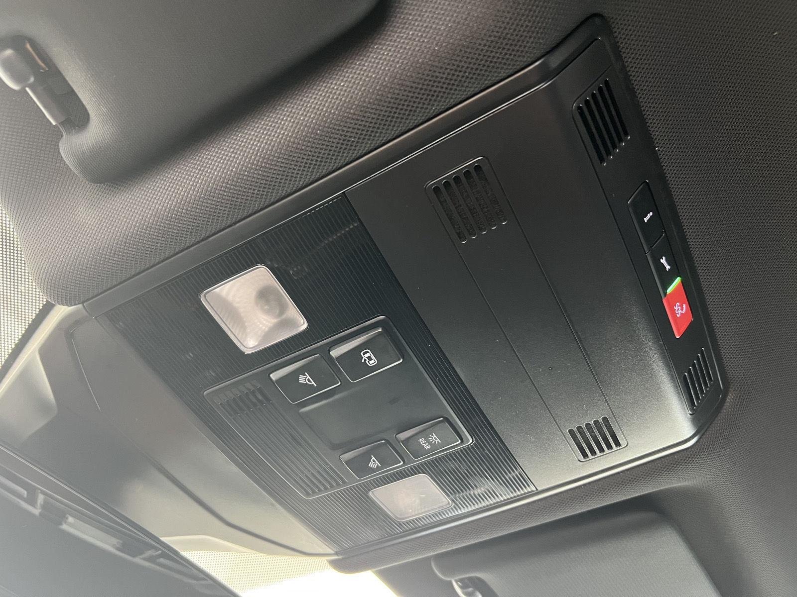 2024 Volkswagen Jetta Sport - Photo 22
