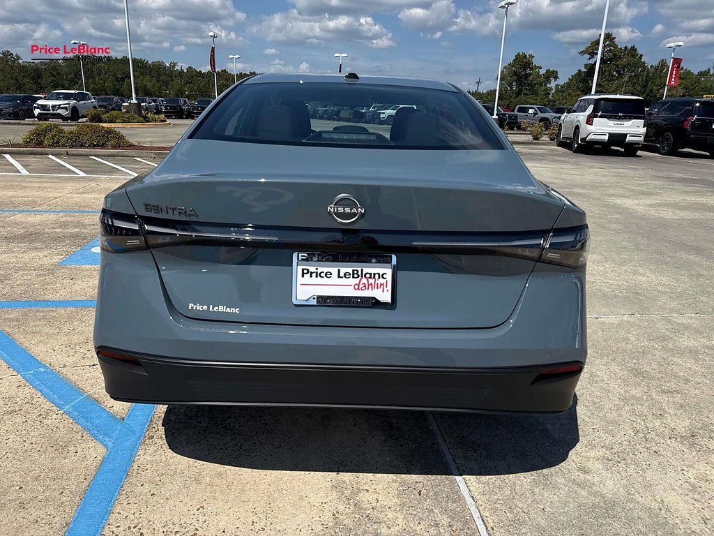 New 2027 Atlantic Gray Metallic Nissan SV image 6
