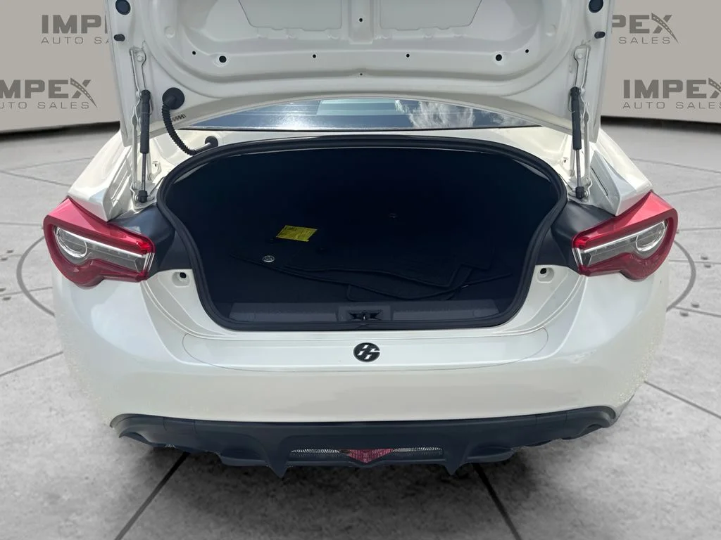 Used 2017 White Toyota 860 Special Edition image 22