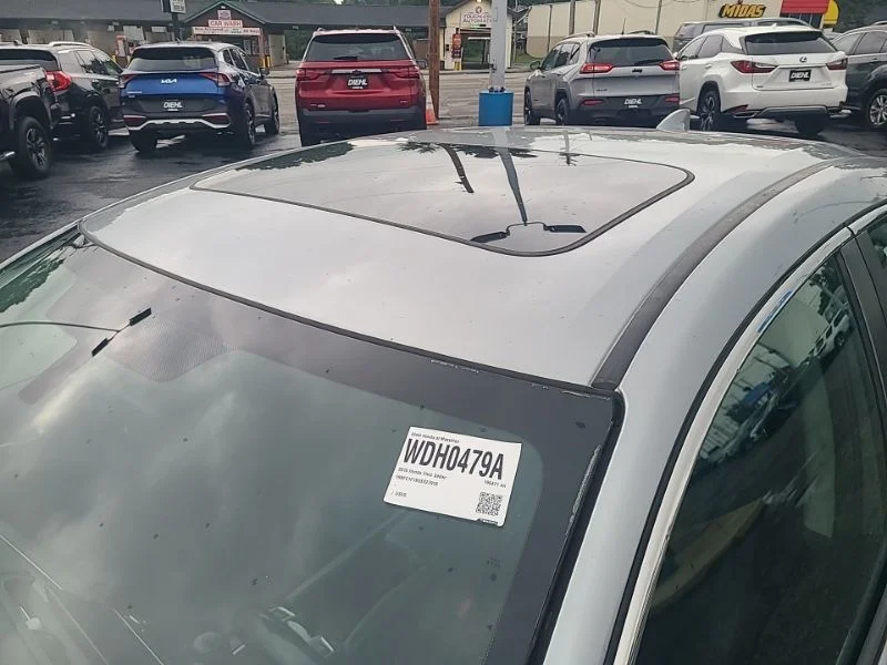 Used 2016  Honda EX-L image 17