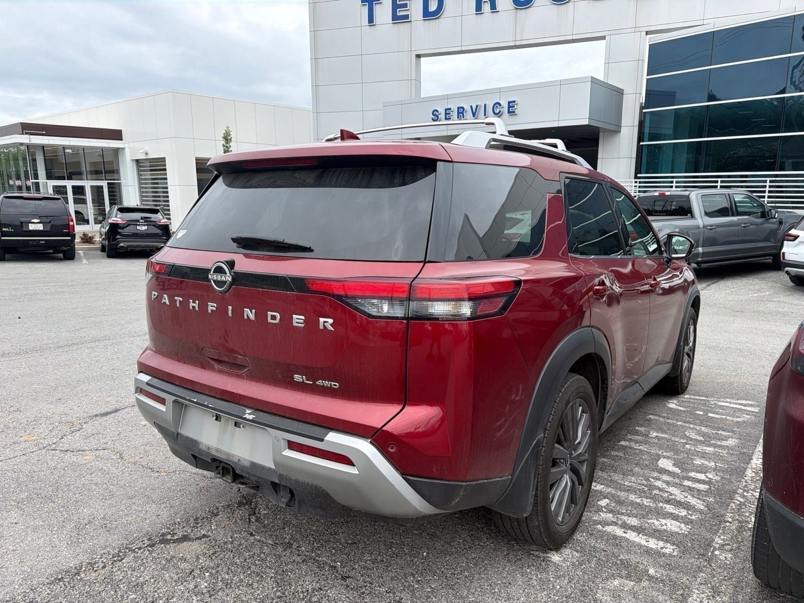 Used 2023 Scarlet Ember Nissan SL image 6