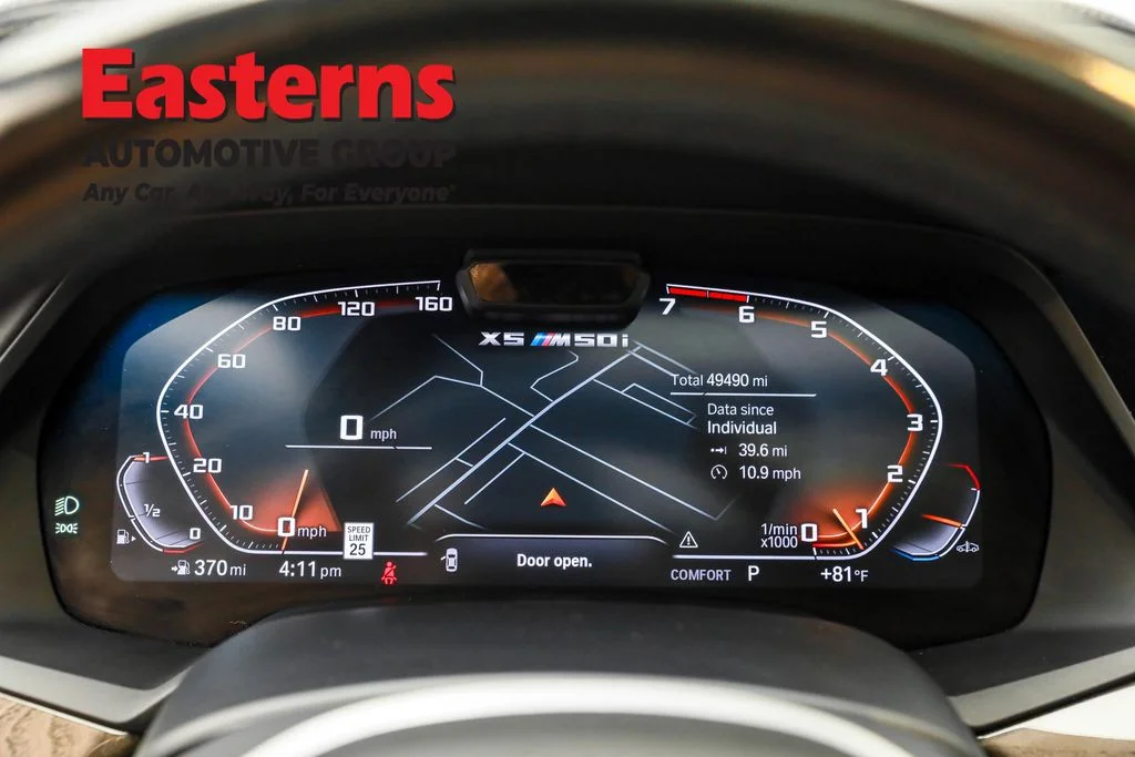 Used 2022 Red BMW M50i image 18