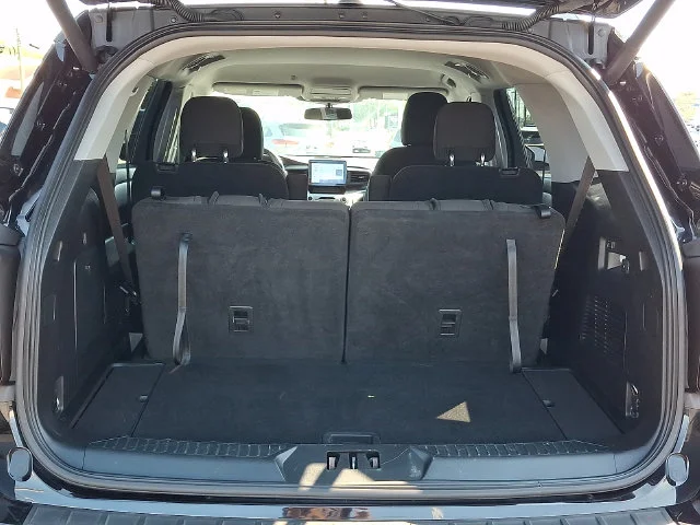 Used 2021 Black Ford XLT image 31
