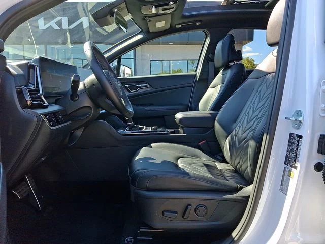 Certified Used 2024 White Kia X-Pro Prestige image 14