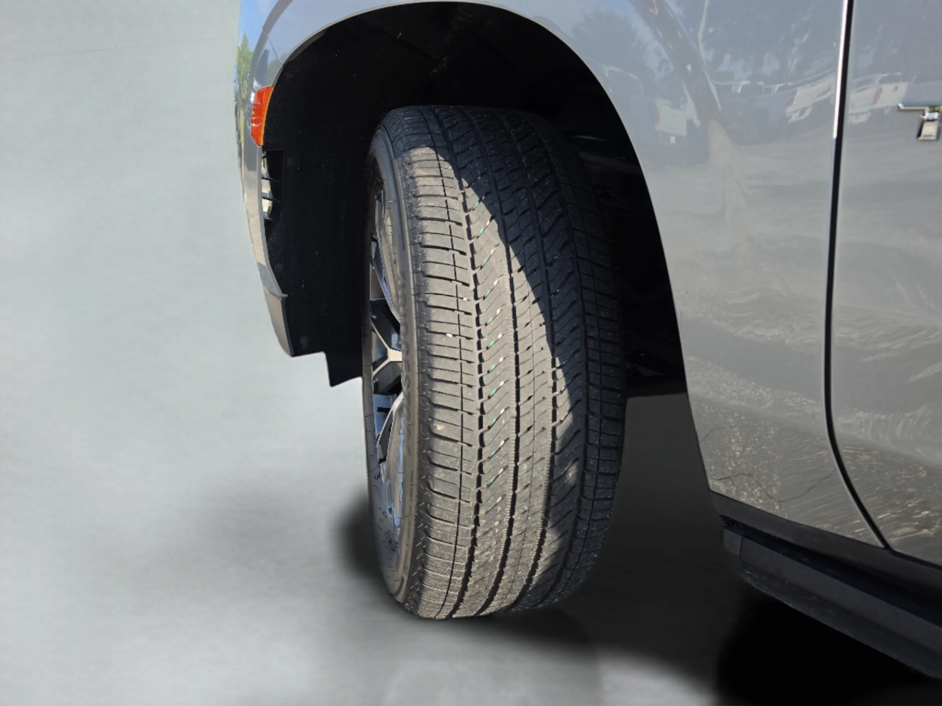 Used 2024 Sterling Gray Metallic Chevrolet High Country image 45