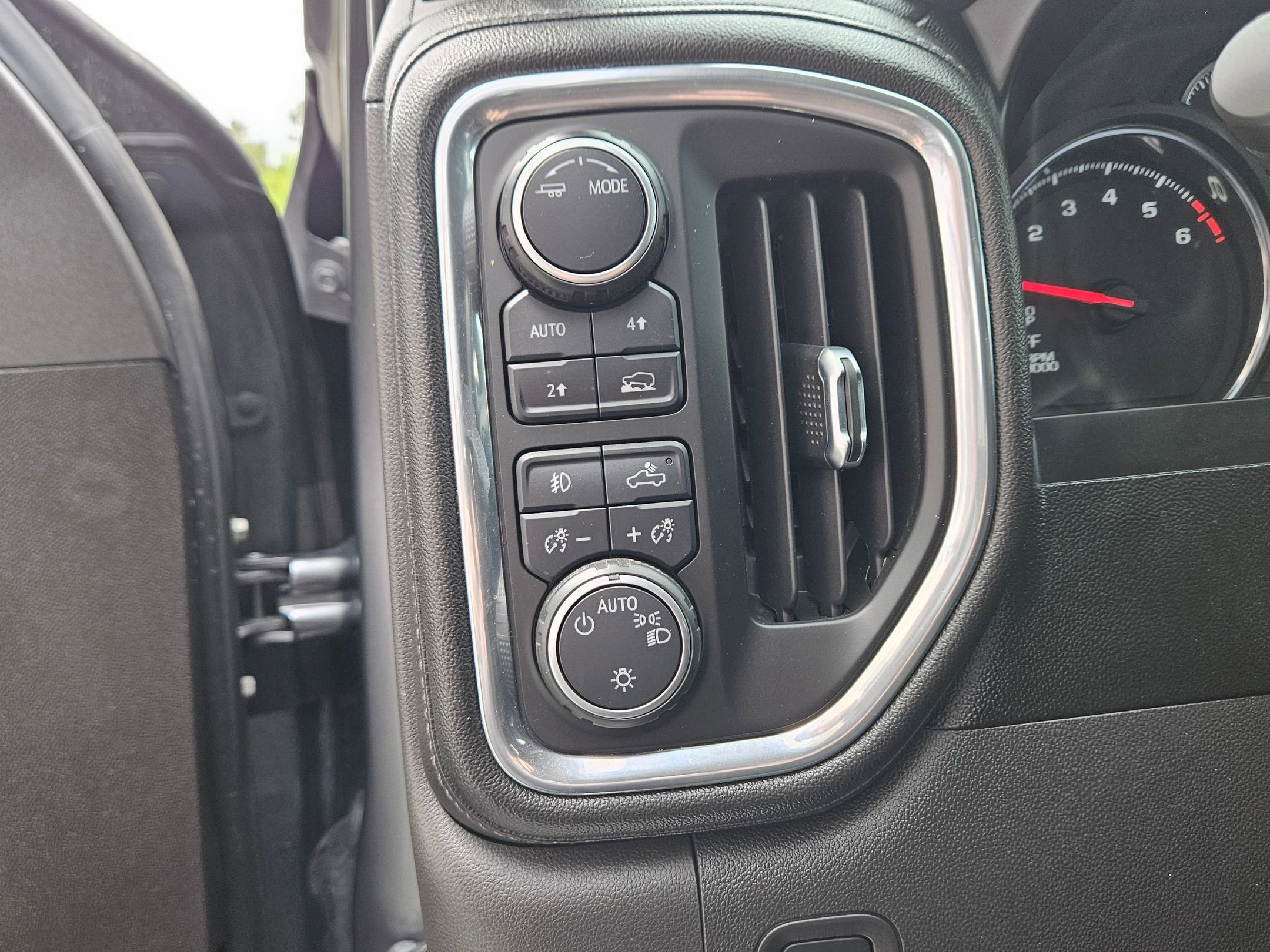 Used 2020 Satin Steel Metallic Chevrolet RST image 19