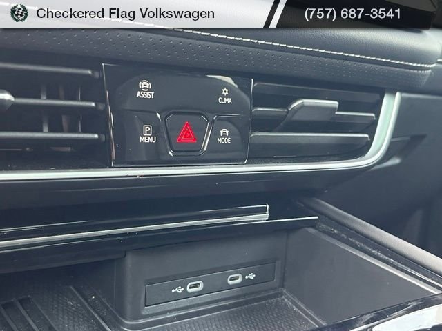 Used 2025 Pure Gray Volkswagen 2.0T SEL image 43