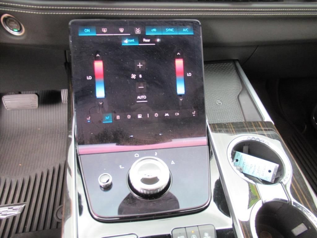 2025 Cadillac Escalade Premium Luxury - Photo 27