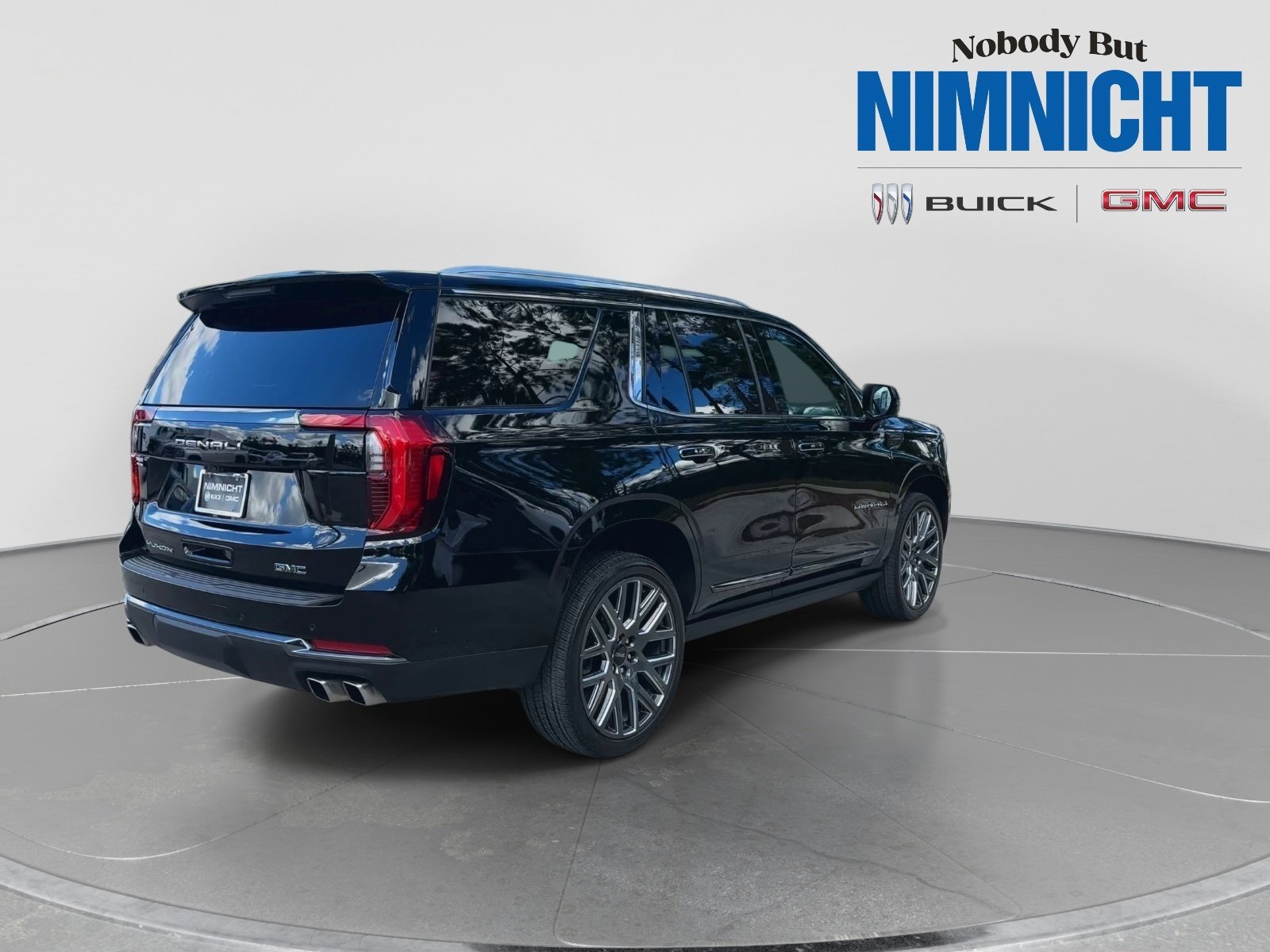 2025 GMC Yukon Denali Ultimate - Photo 8