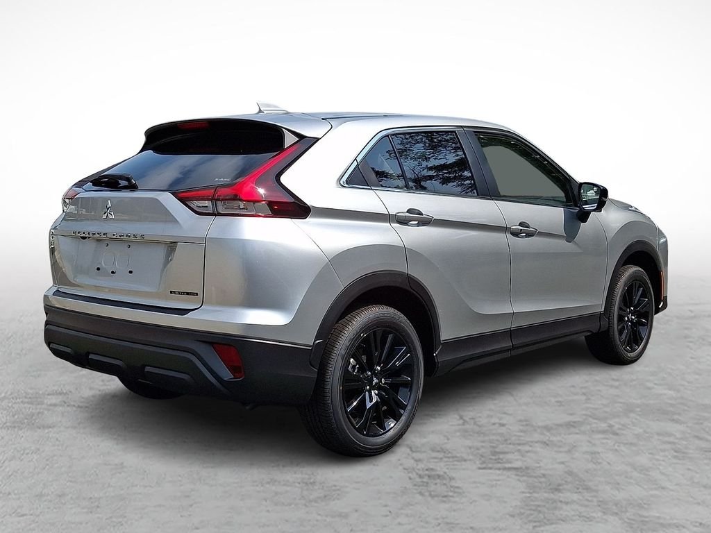 New 2026 Silver Mitsubishi LE 1.5T S-AWC image 4