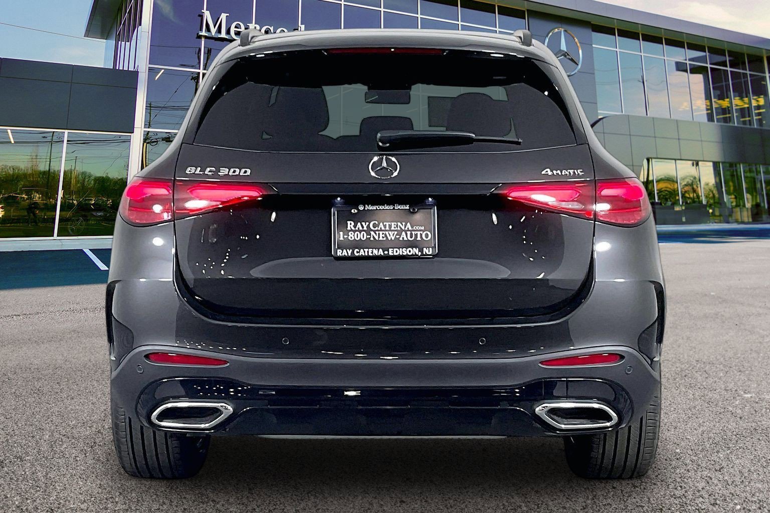New 2026 Graphite Grey Metallic Mercedes-Benz GLC 300 image 17