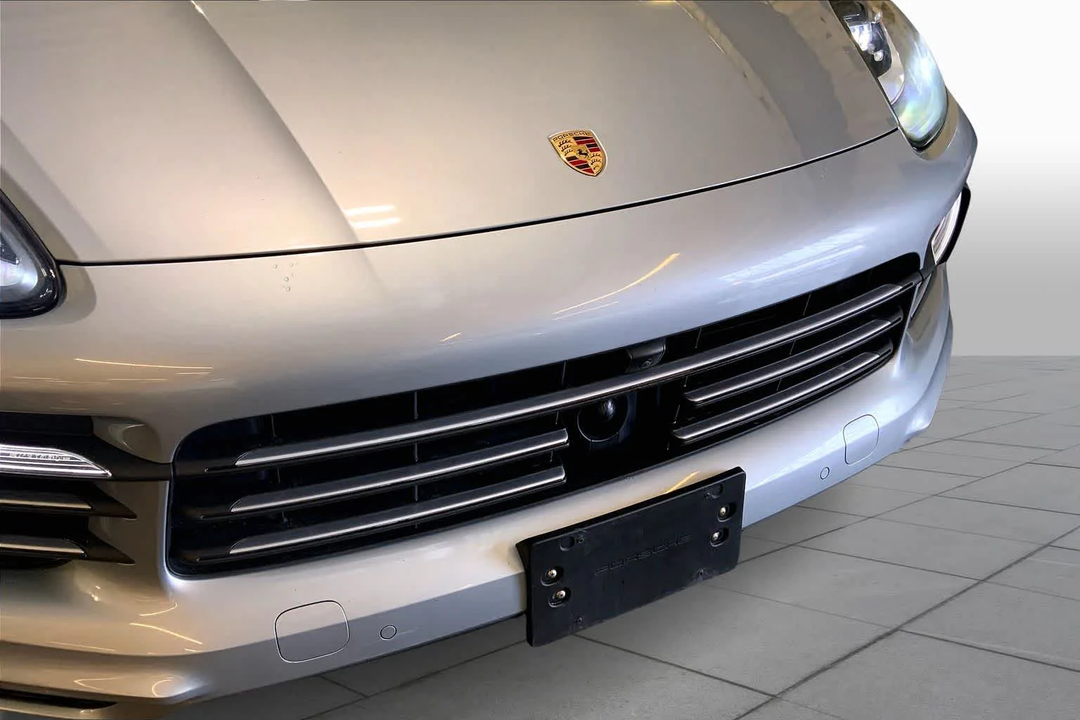 Used 2020 Dolomite Silver Metallic Porsche S image 49