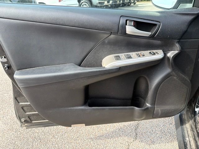 Used 2014 Black Toyota SE image 10