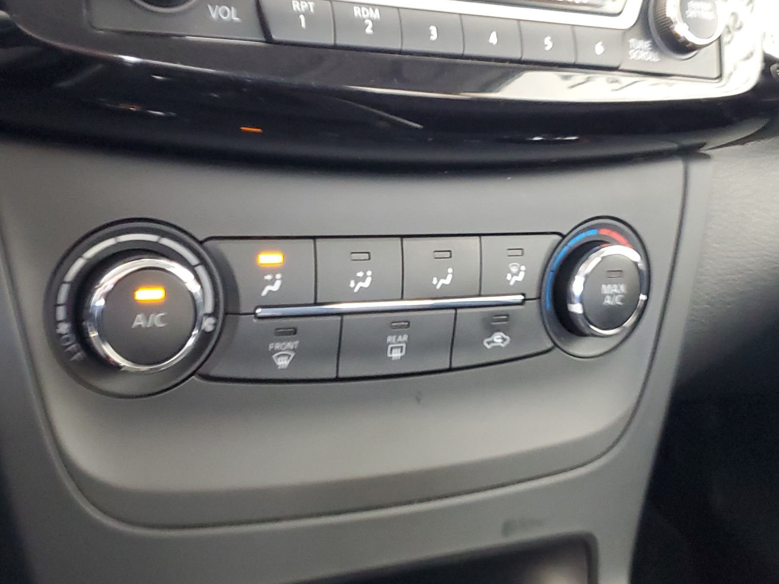 Used 2017 Gray Nissan SV image 19
