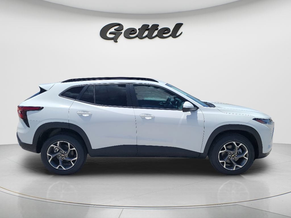 New 2026 Summit White Chevrolet LT image 4