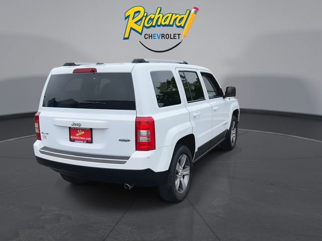 Used 2017 White Jeep High Altitude 4x4 image 8