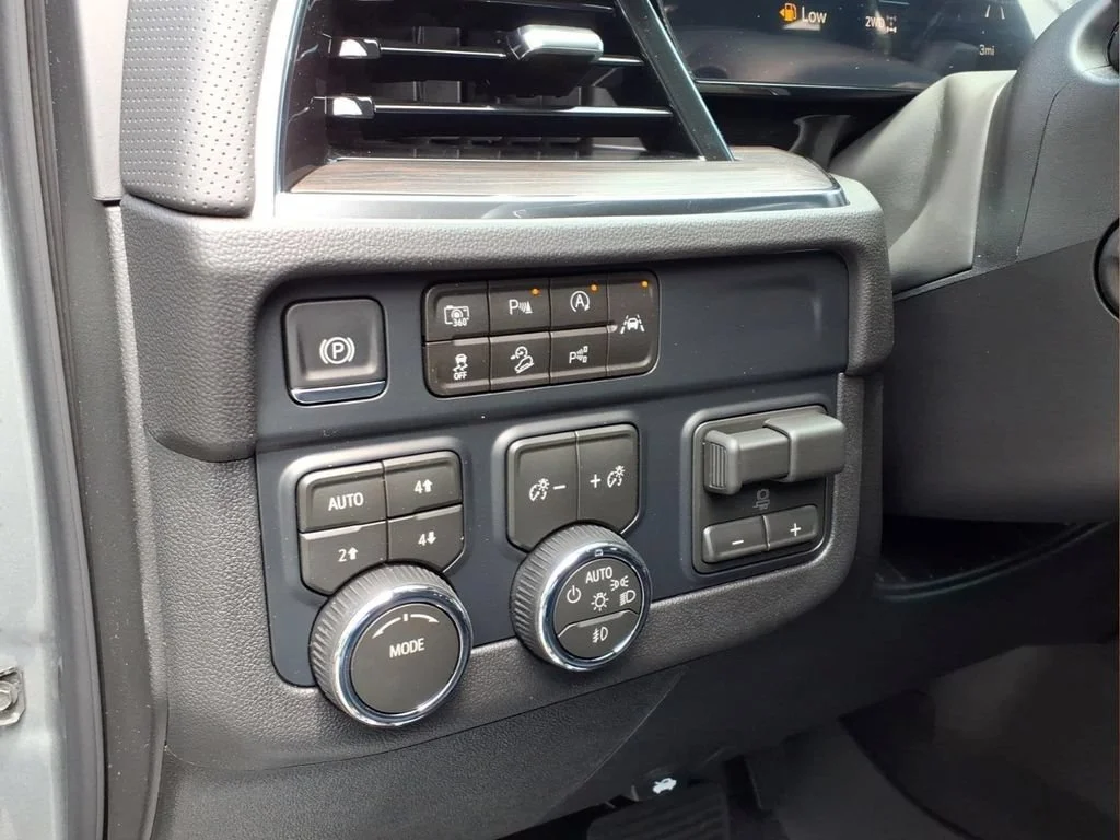 New 2026 Sterling Gray Metallic Chevrolet Premier image 17