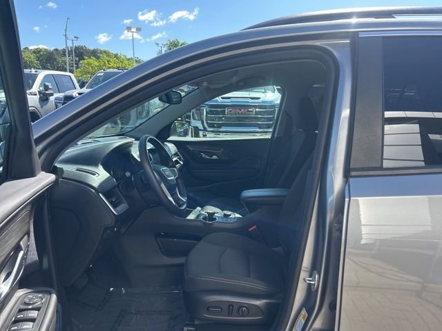 Used 2023 Silver GMC SLE image 11