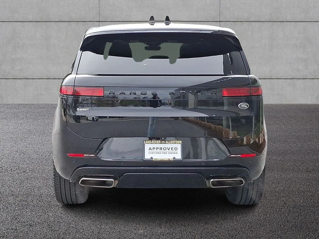 Certified Used 2023 Santorini Black Metallic Land Rover SE Dynamic image 5