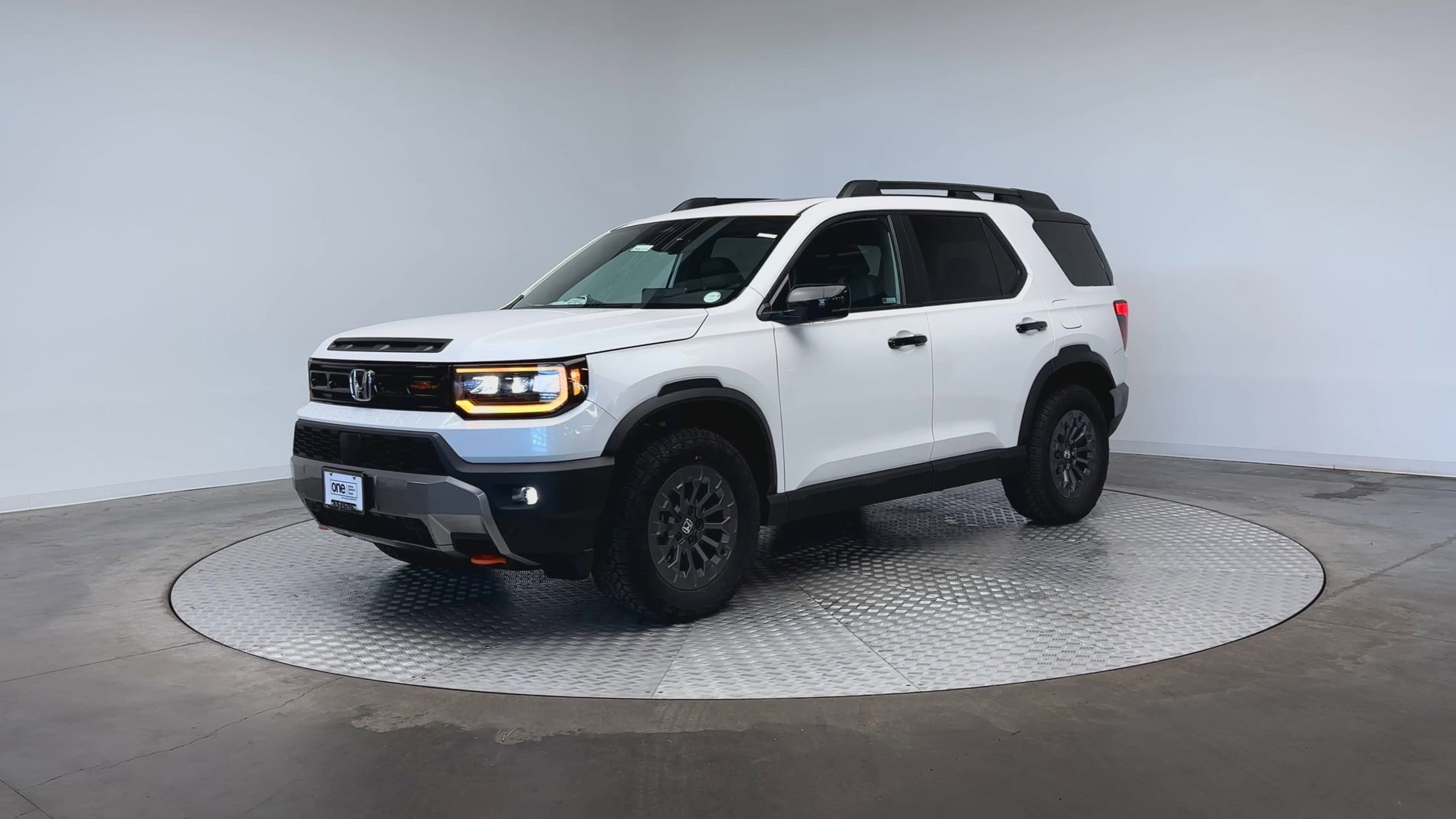 New 2026 Platinum White Pearl Honda TrailSport image 4