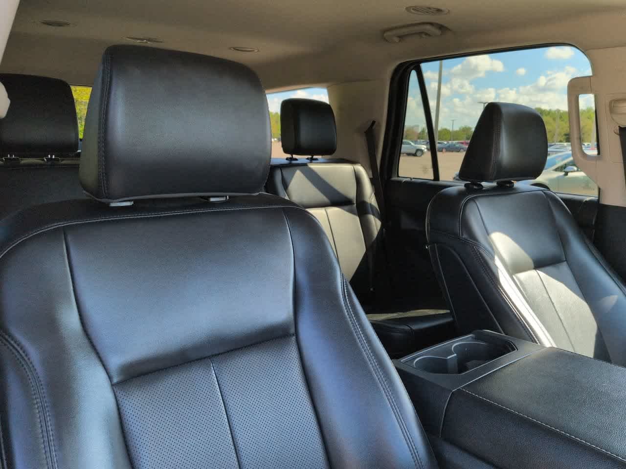 Used 2024 Agate Black Metallic Ford XLT image 7