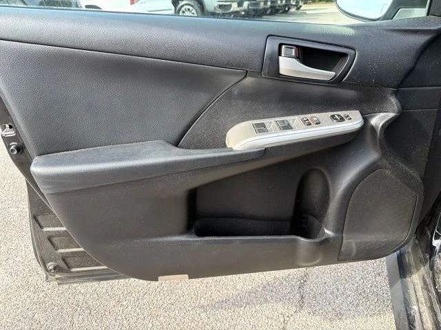 Used 2014 Black Toyota SE image 10
