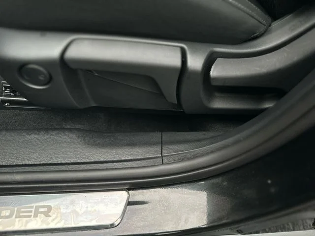 Used 2025 Black Mitsubishi ES image 13