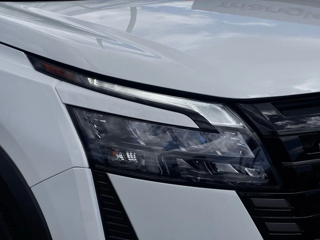 New 2026 White Nissan S image 6