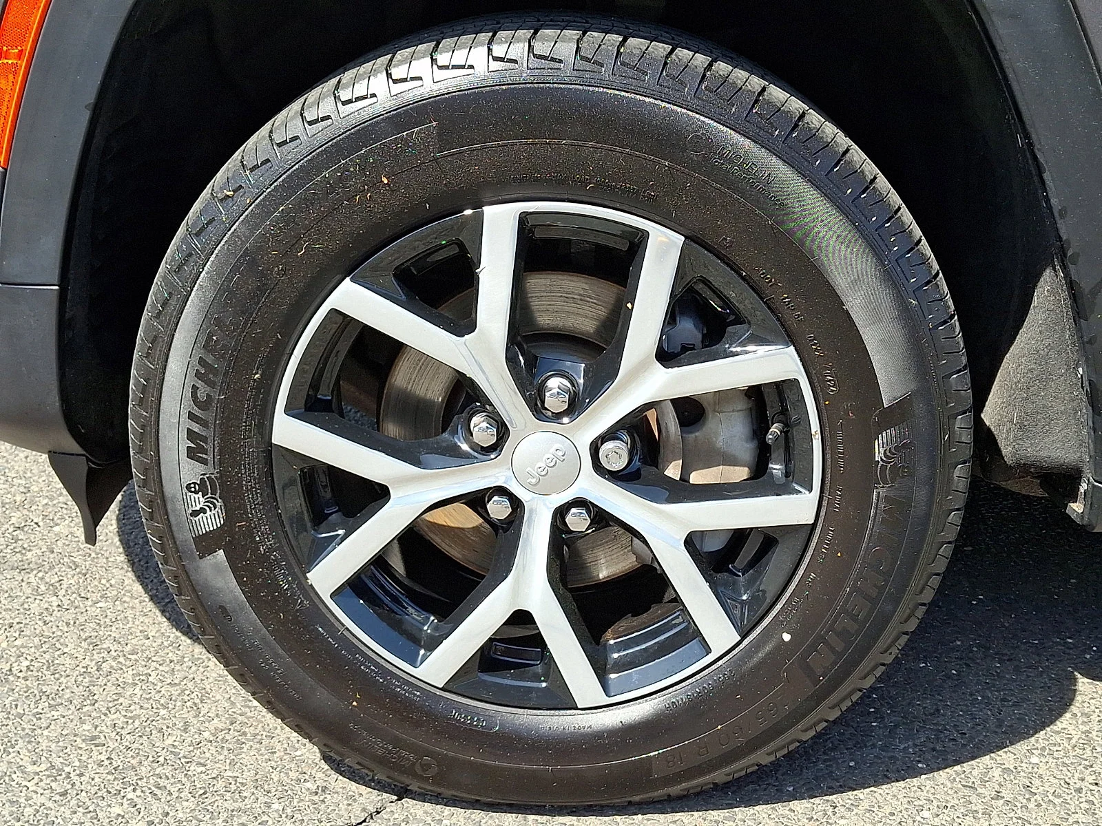 Used 2024 Baltic Gray Metallic Clearcoat Jeep Limited image 8