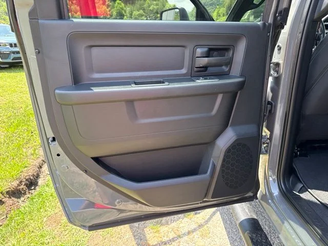 New 2026 Ceramic Gray Clearcoat RAM Tradesman image 21