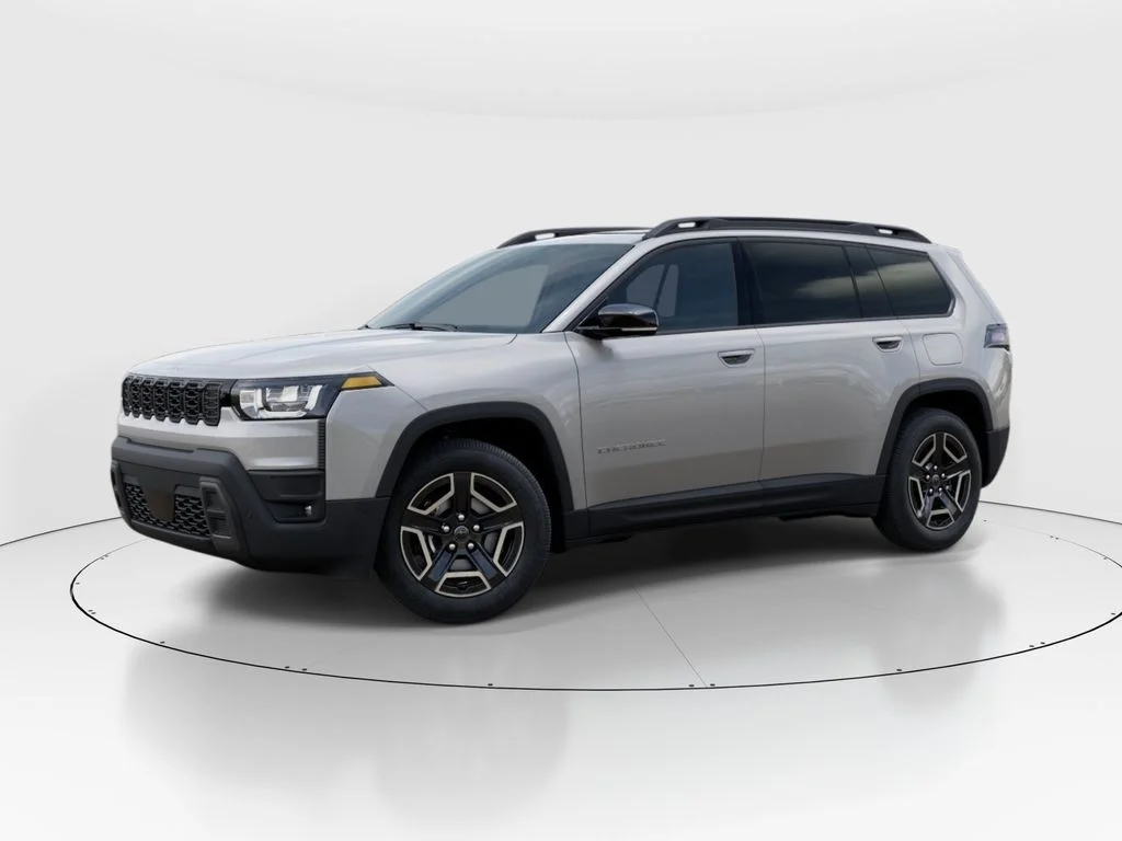 New 2026 Silver Zynith Clear-Coat Exterior Paint Jeep Limited image 2
