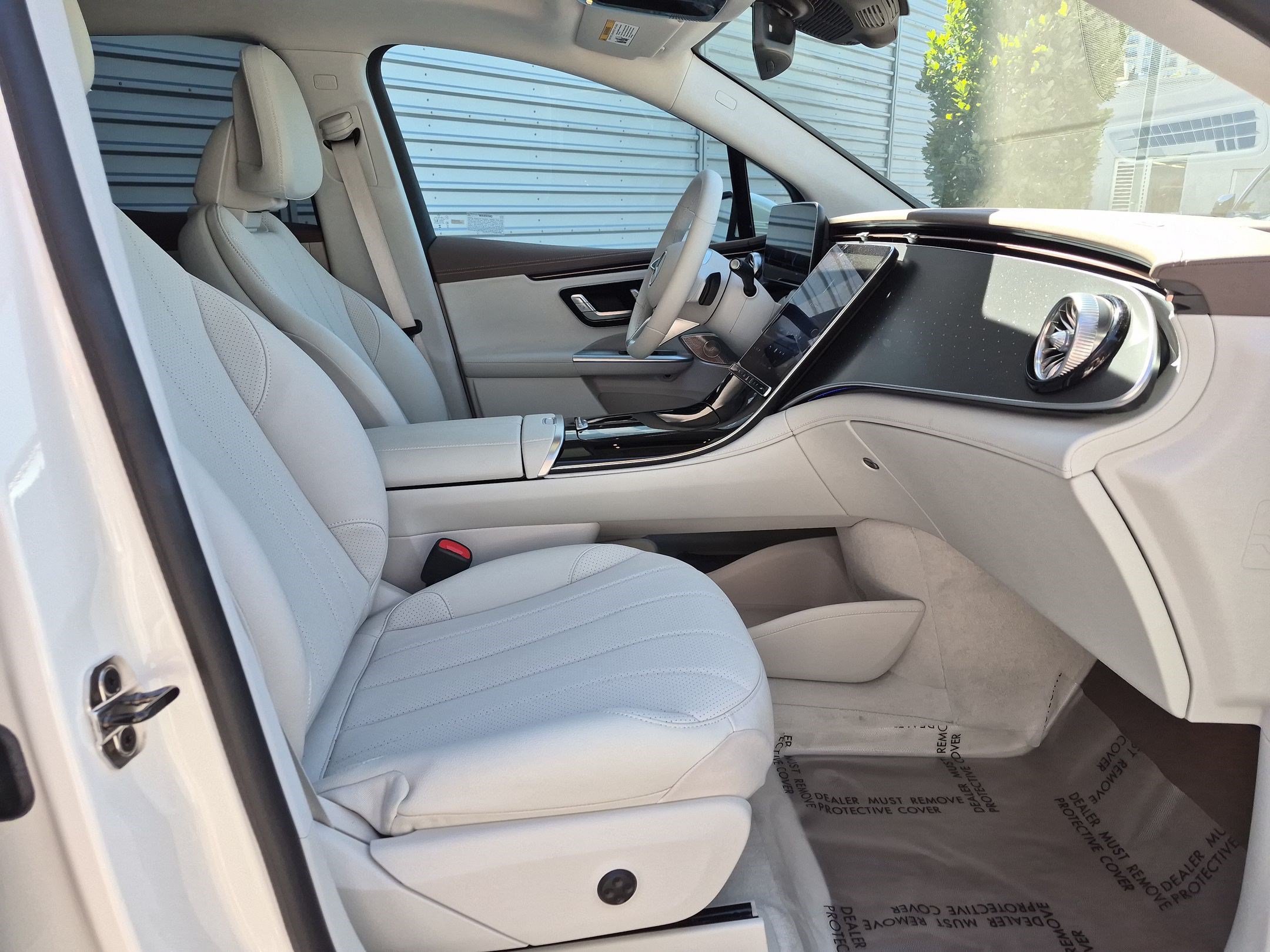 Certified Used 2023 MANUFAKTUR Diamond White Metallic Mercedes-Benz EQE 350 image 30