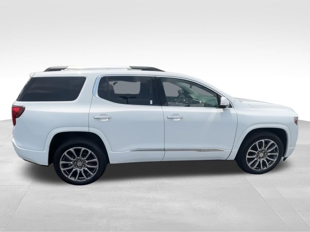 Used 2023 White GMC Denali image 9