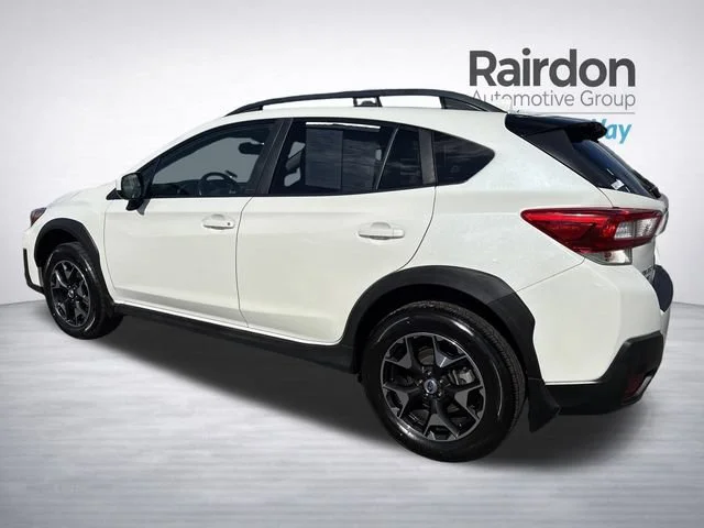 Used 2018 Crystal White Pearl Subaru Premium image 5