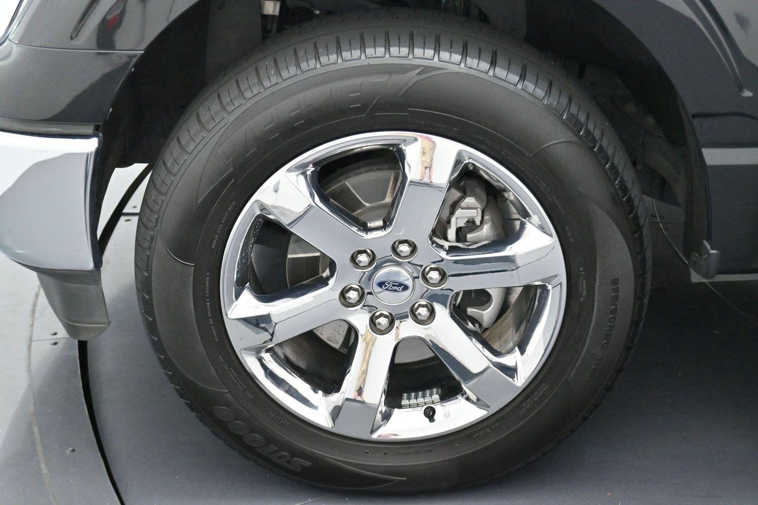 Used 2023 Agate Black Metallic Ford XL image 41