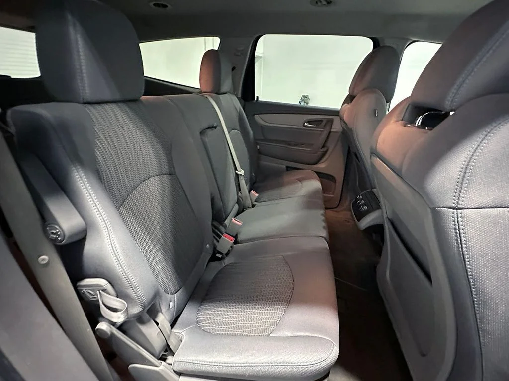 Used 2017 White Chevrolet LS image 23