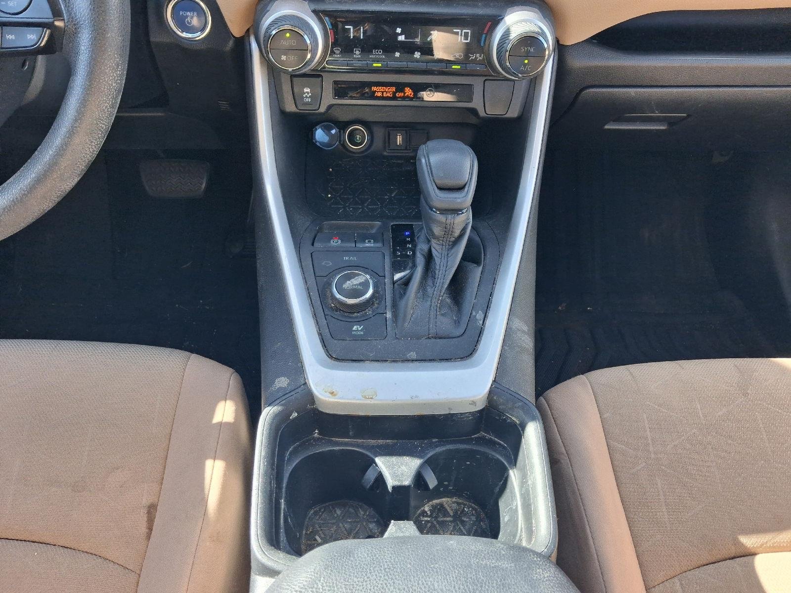 Used 2021 Midnight Black Metallic Toyota XLE image 26