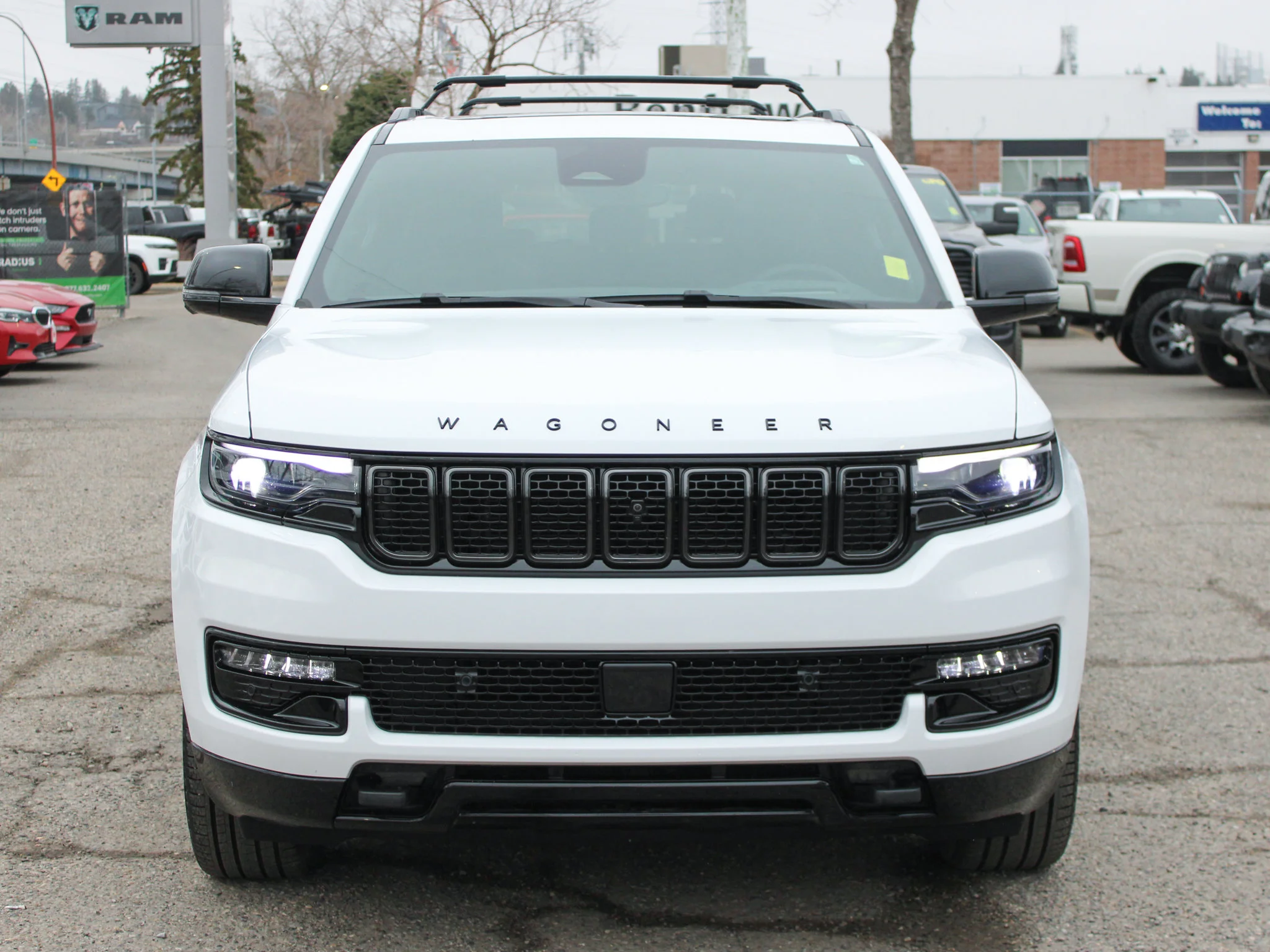 Used 2025 White Jeep Series II Carbide * HD Trailer?Tow | Three Panel Sunroof | 8 Seats | Heated Seats | Apple CarPlay image 10