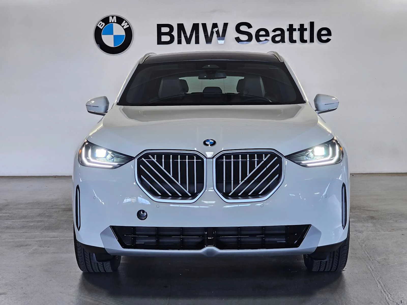 New 2026 Alpine White BMW 30 xDrive image 6