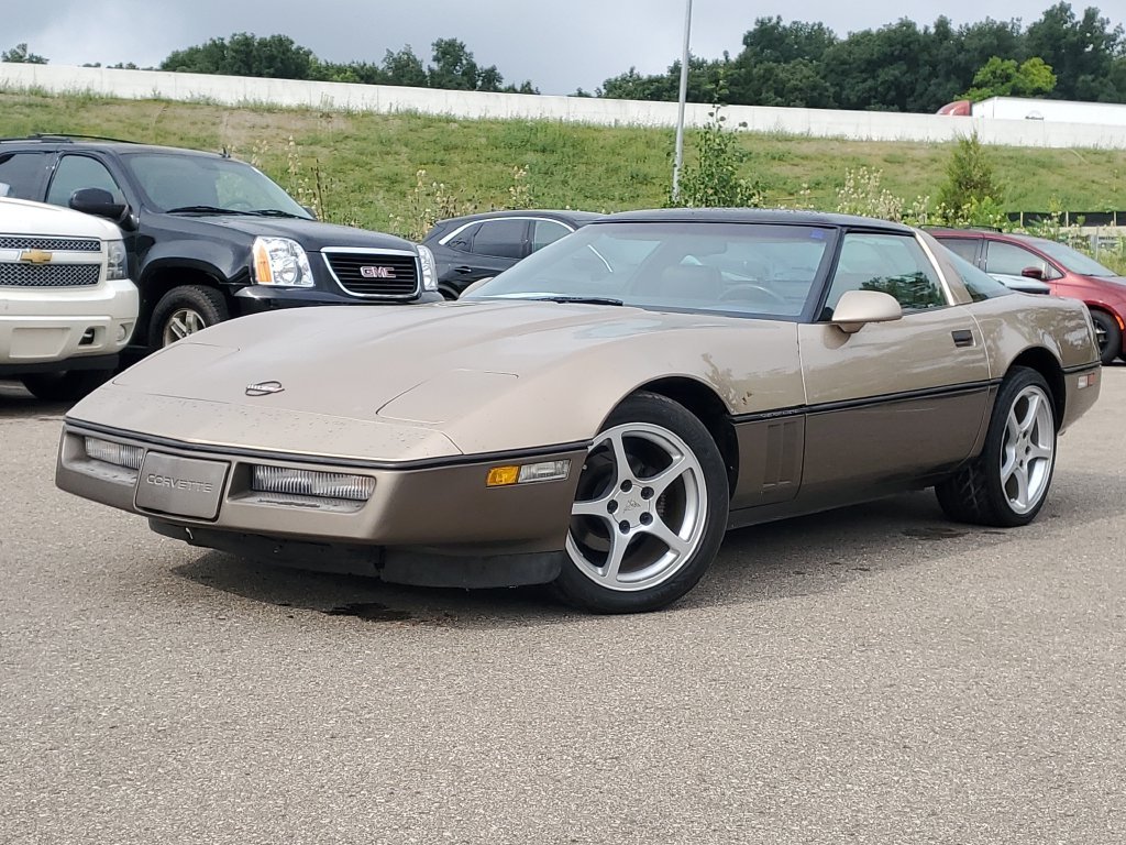 Used 1985  Chevrolet Base image 21