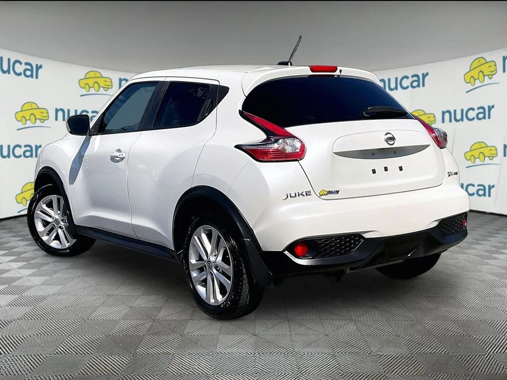 Used 2016 White Nissan SV image 4