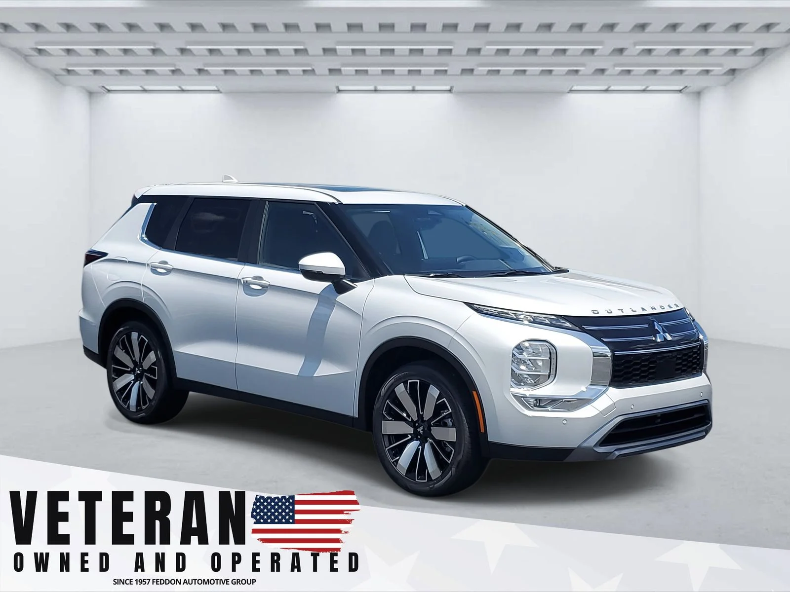 2025 Mitsubishi Outlander SE 2WD's photo