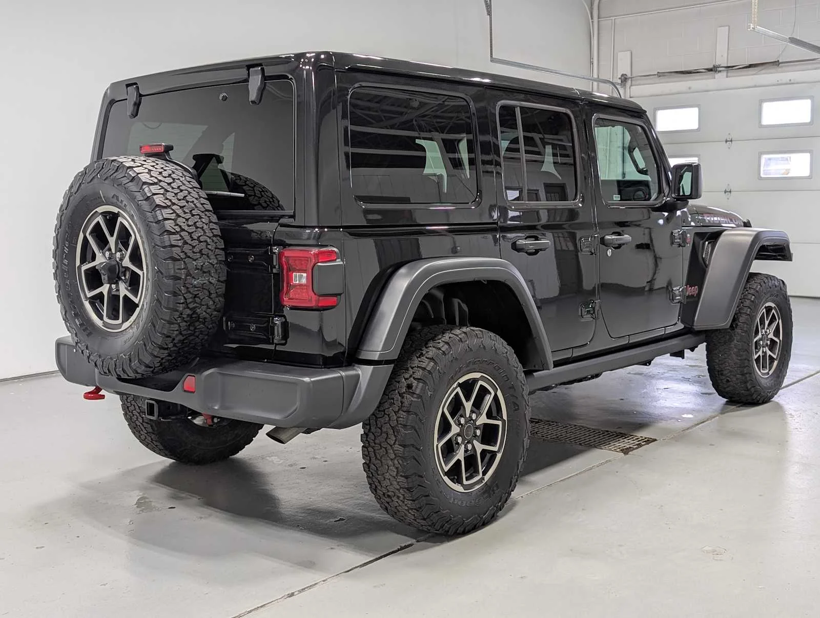 Used 2025 Black Clearcoat Jeep Rubicon image 8