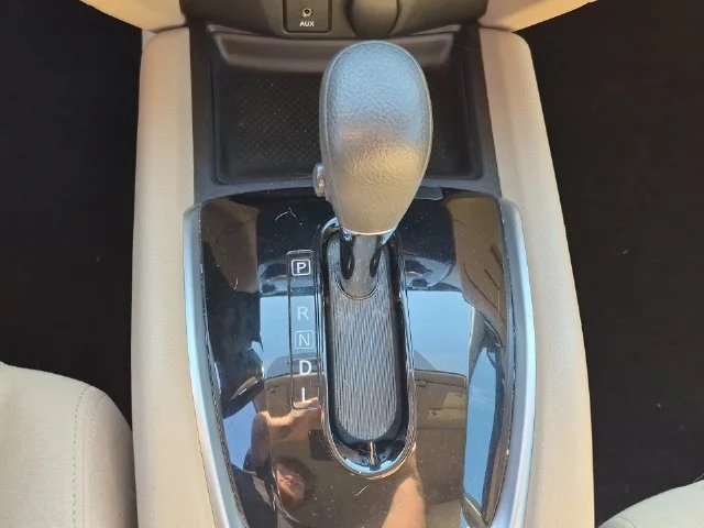 Used 2016 Blue Nissan SV image 25