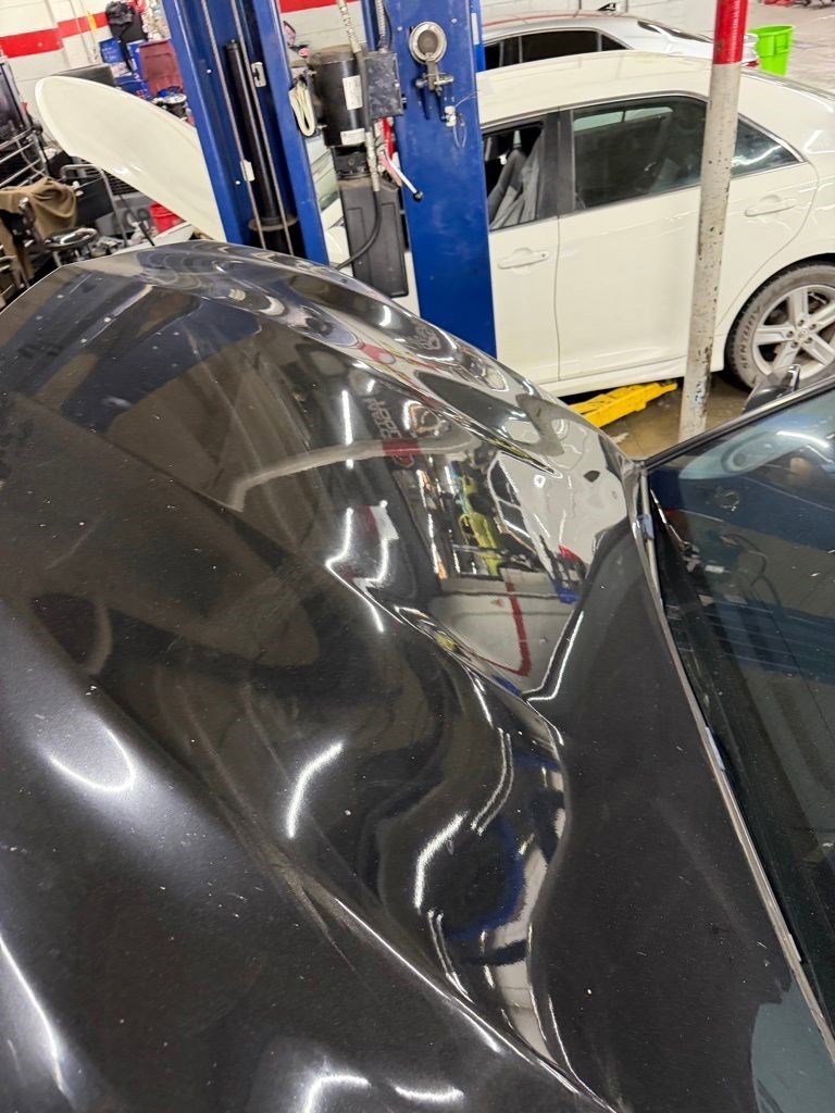 Used 2018 Midnight Black Metallic Toyota XSE V6 image 12