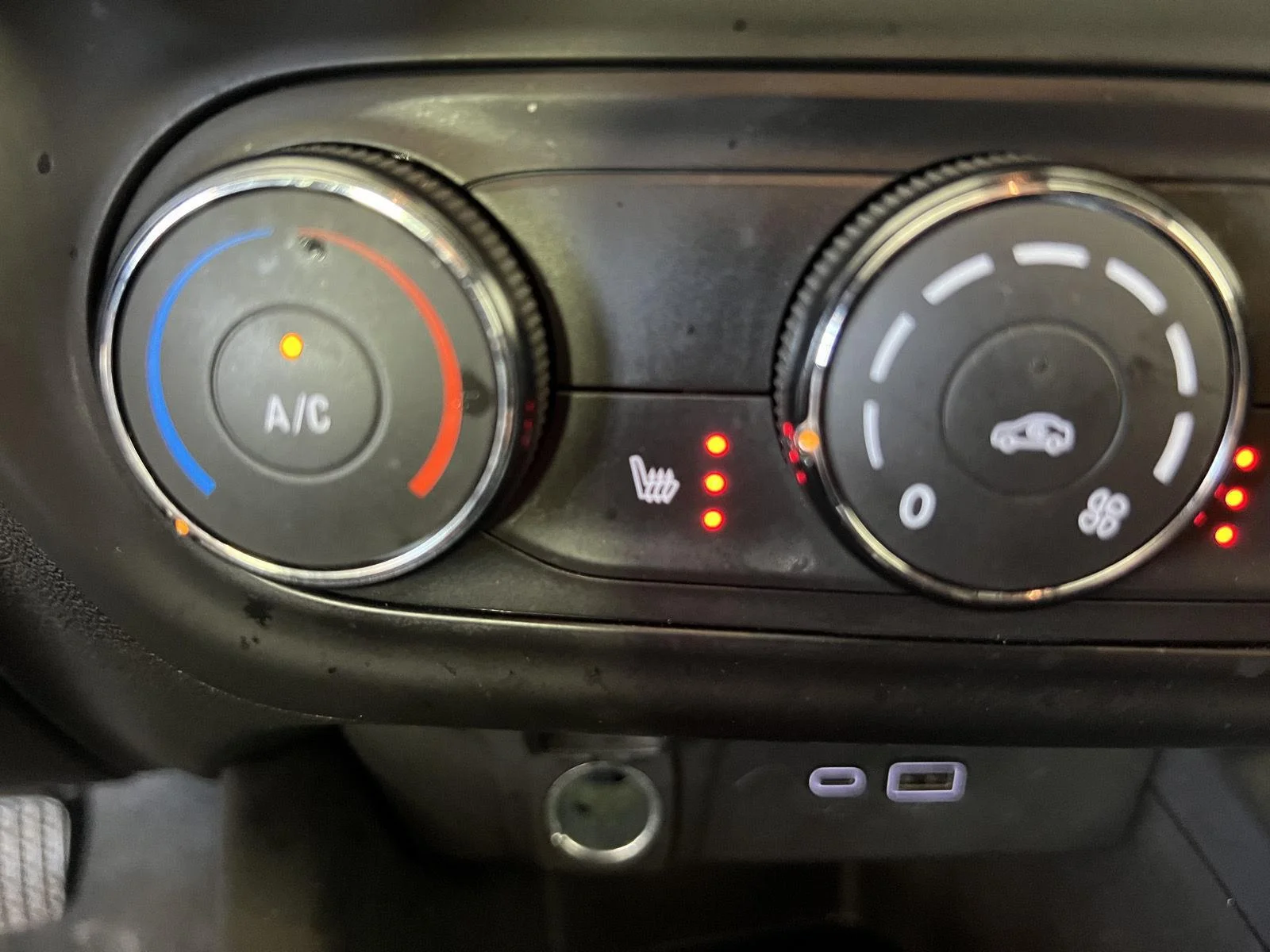 Used 2024 Sterling Gray Metallic Chevrolet 1RS image 16