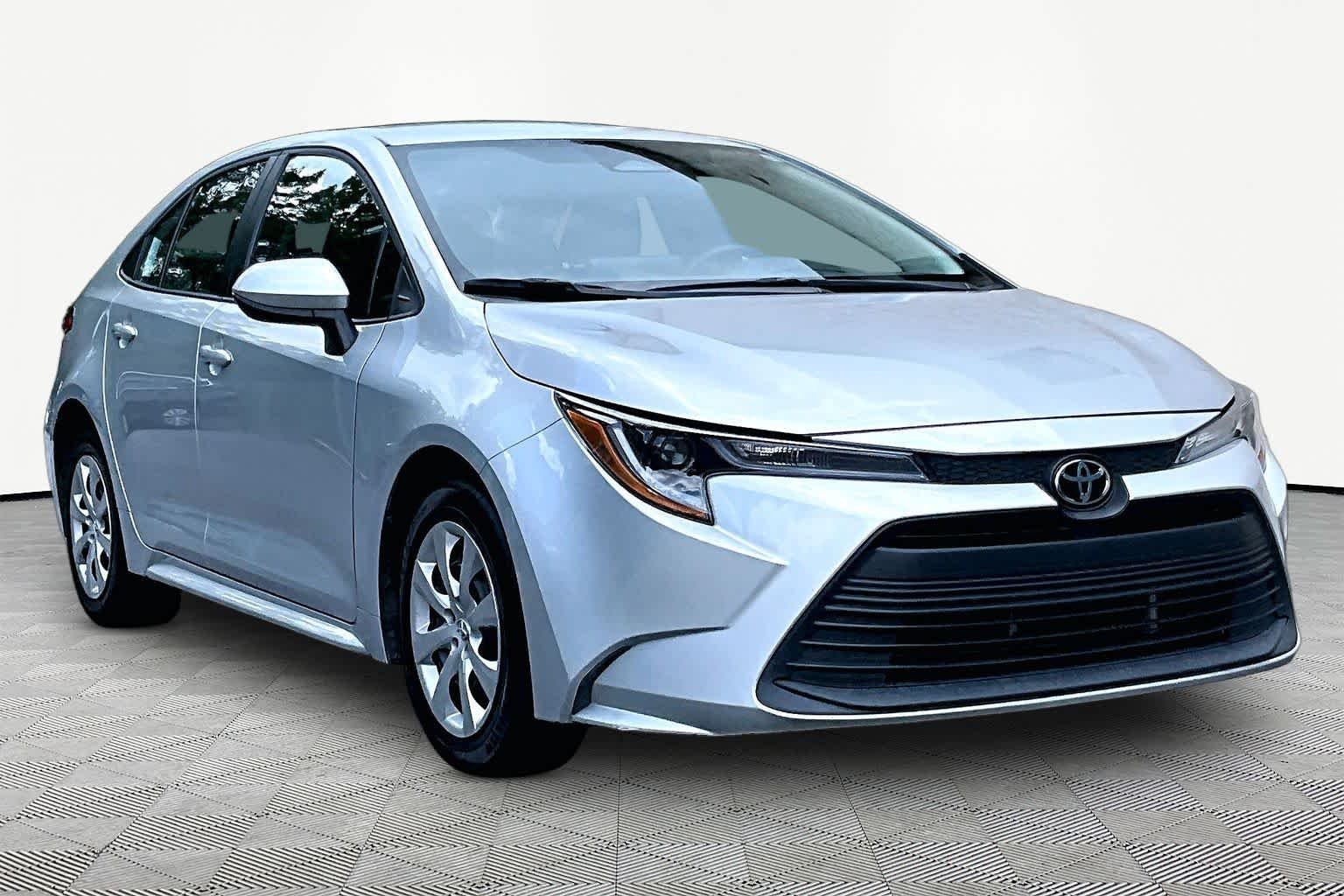 Certified Pre-Owned 2025 Toyota Corolla LE