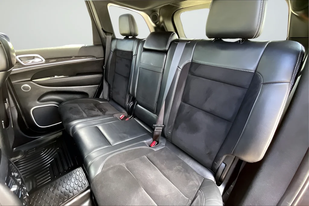 Used 2014 Black Jeep SRT image 19