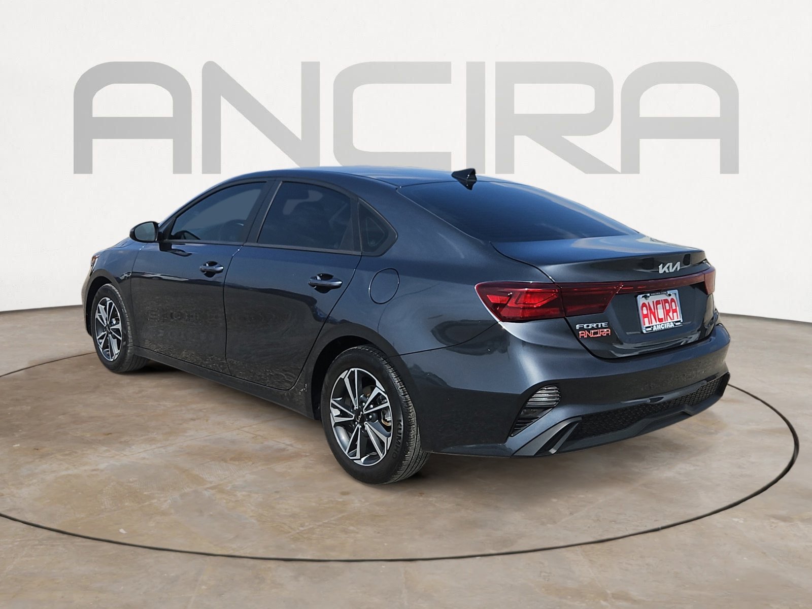 Used 2024 Gravity Gray Kia LXS image 7